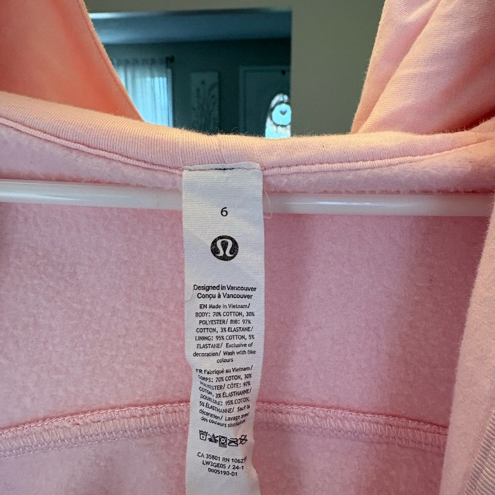 Lululemon athletica Soft Pink Cropped Full Zip Jacket Size 6 - Picture 4 of 4